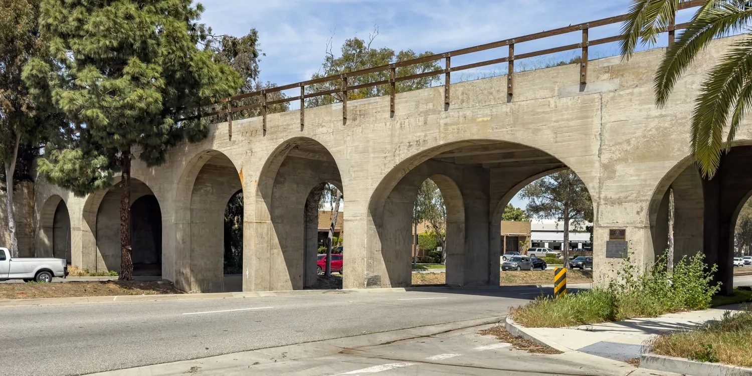 Torrance railroad bridge on Torrance Boulevard Torrance railroad bridge on Torrance Boulevard